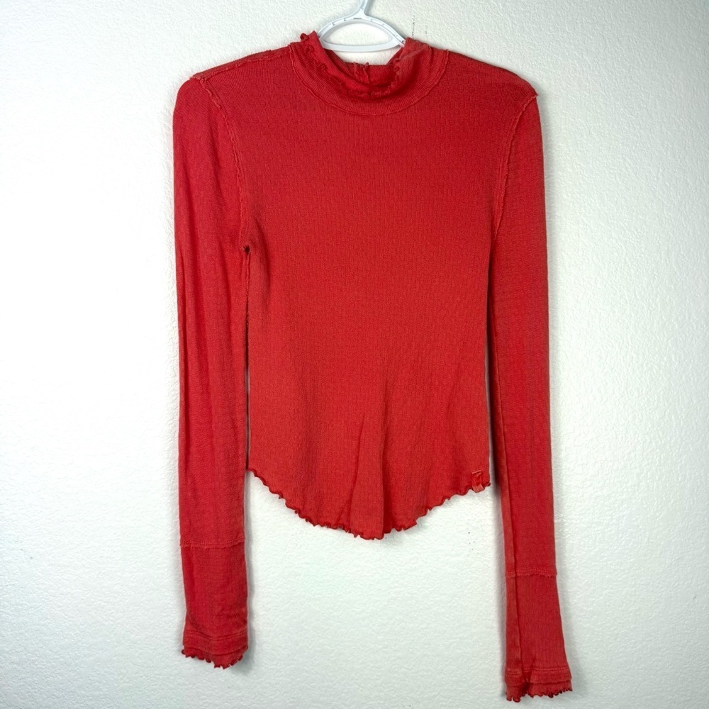 Free people Vibrant bright coral long sleeves turtleneck top size S